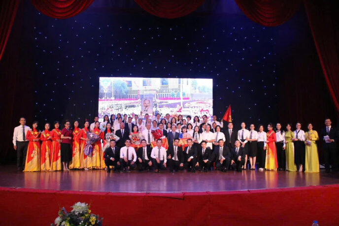 Liên hoan văn nghệ Luật sư Hà Nội năm 2024 – Chương trình chào mừng kỷ niệm 40 năm thành lập Đoàn Luật sư TP Hà Nội đã thành công tốt đẹp 2 van nghe2